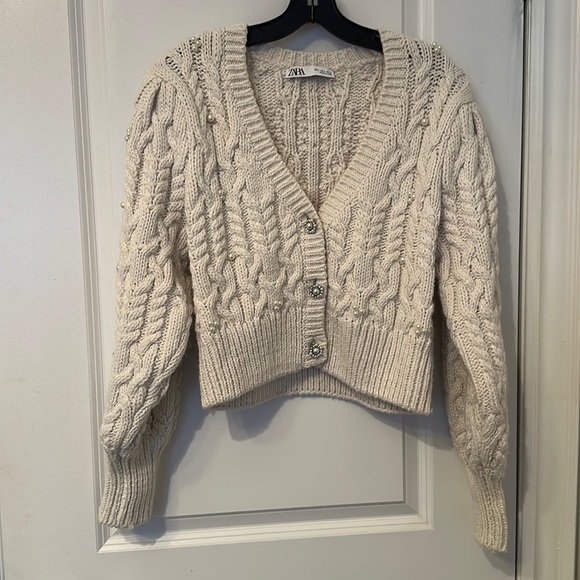 Zara cardigan/ sweater - Picture 1 of 8